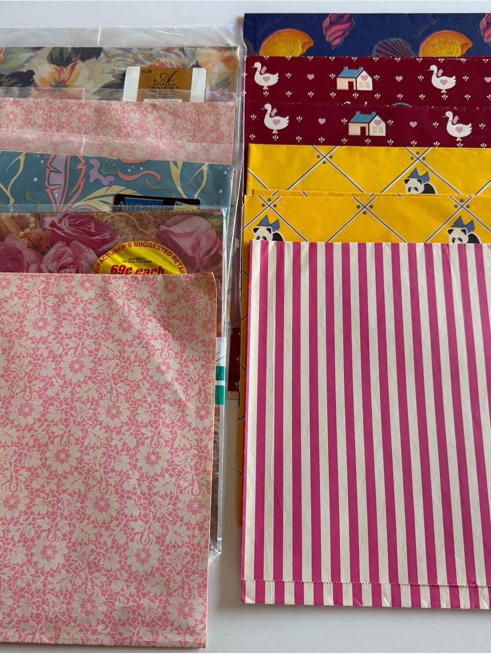 Lot Of Vintage Wrapping Paper Sheets Flat Wrapping
